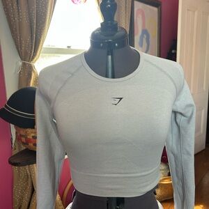 Gymshark Women’s Light Gray Seamless Long Sleeve Crop Top